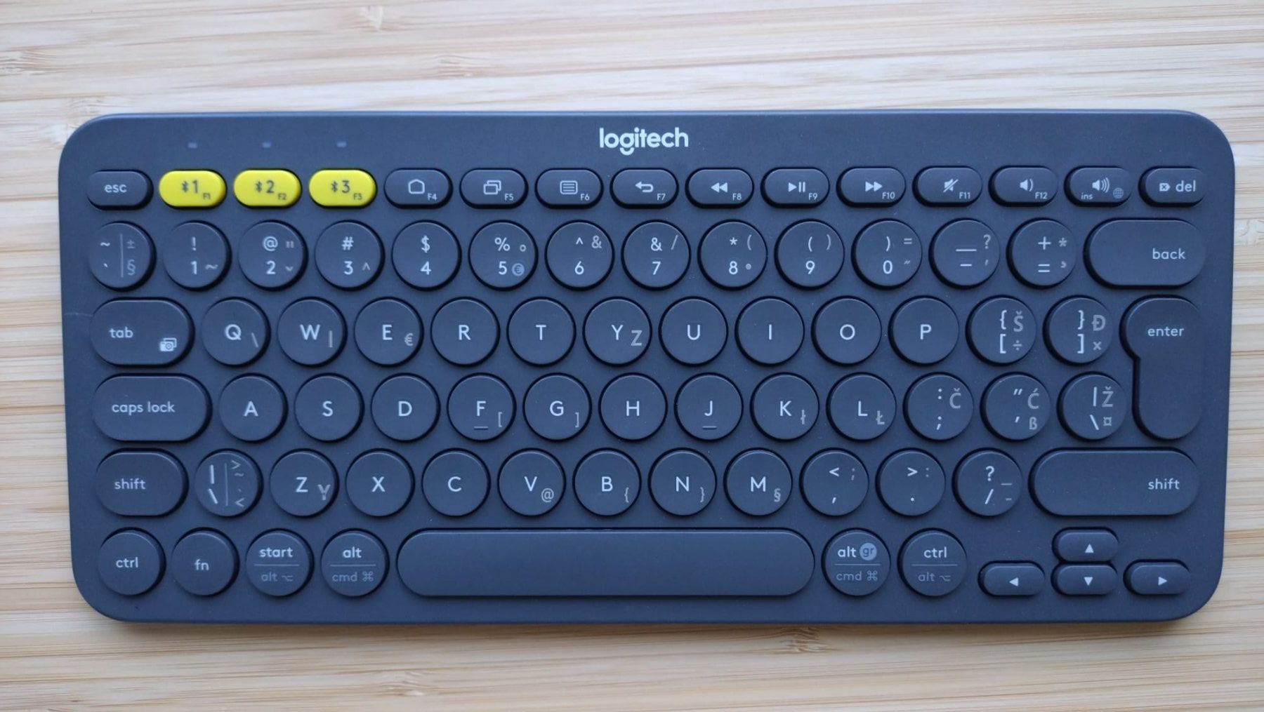 Logitech Claviers: Logitech Bluetooth Tastatur – D'occasion à Zürich par luk_9vrt