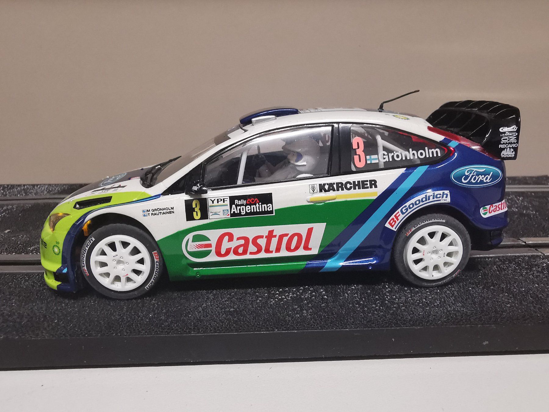 Ninco Piste: Ninco Digital / Scalextric WRC Ford Focus 4WD – Usato da Winterthur venduto da Lonpos1