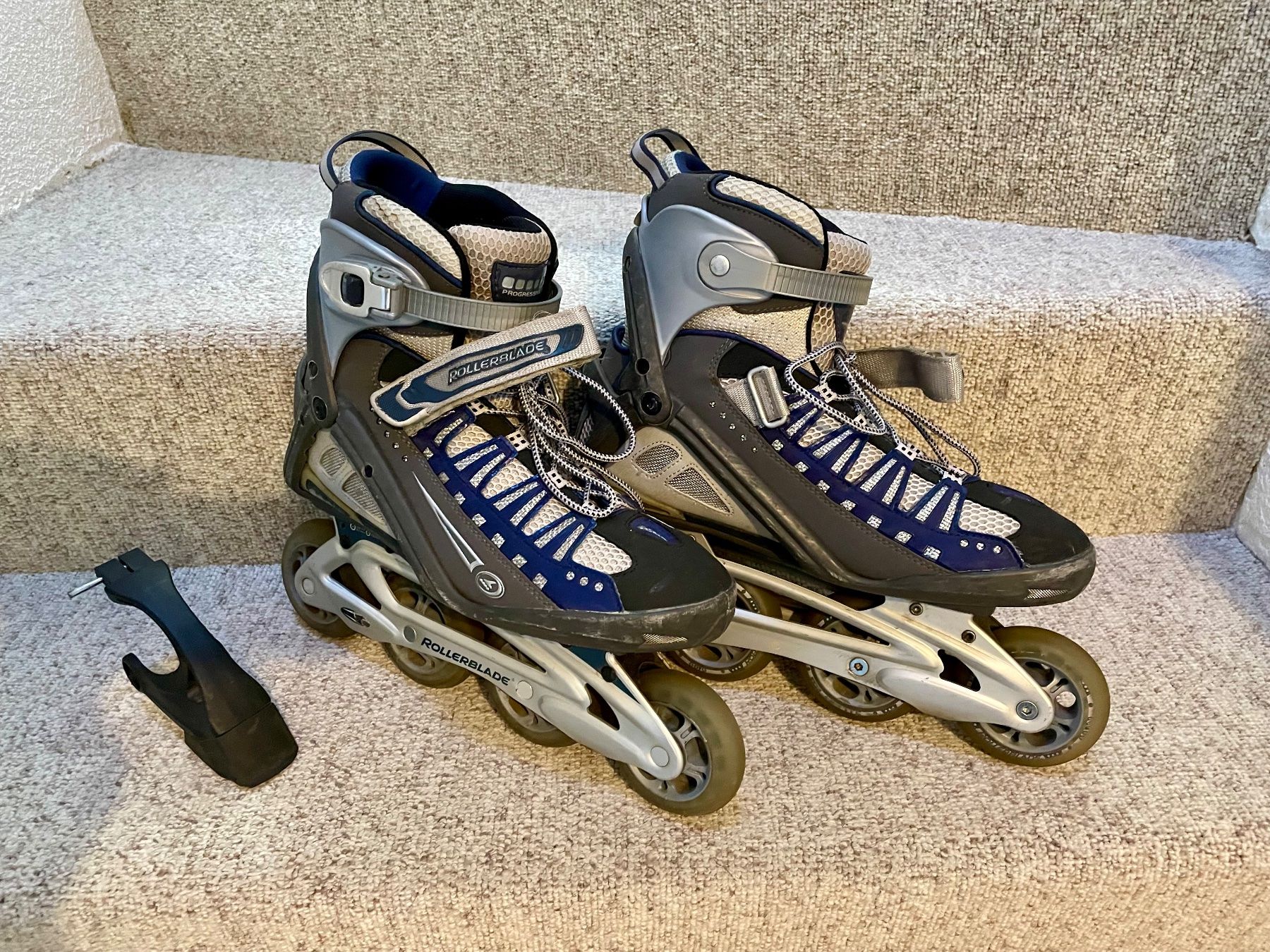 Patins à roul. & inline: Rollerblade Aero 6 – D'occasion à Mönchaltorf par Codygirl