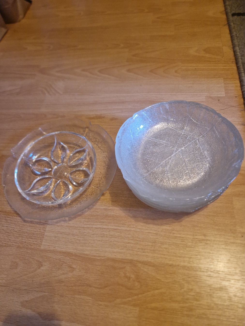 Schalen: Glasschalen Set mit Blattmuster 10-teilig. – Gebraucht aus Neuhausen von Nicolino92 4