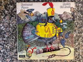 A210/Lieutenant Pigeon - Mouldy Old Music