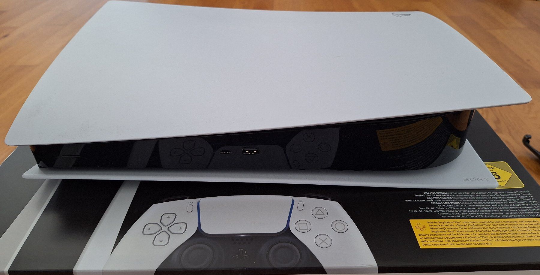 Sony Konsolen: PS5 Digital Edition + Pulse 3D Headset – Gebraucht aus Luzern von cla_tk7w 1