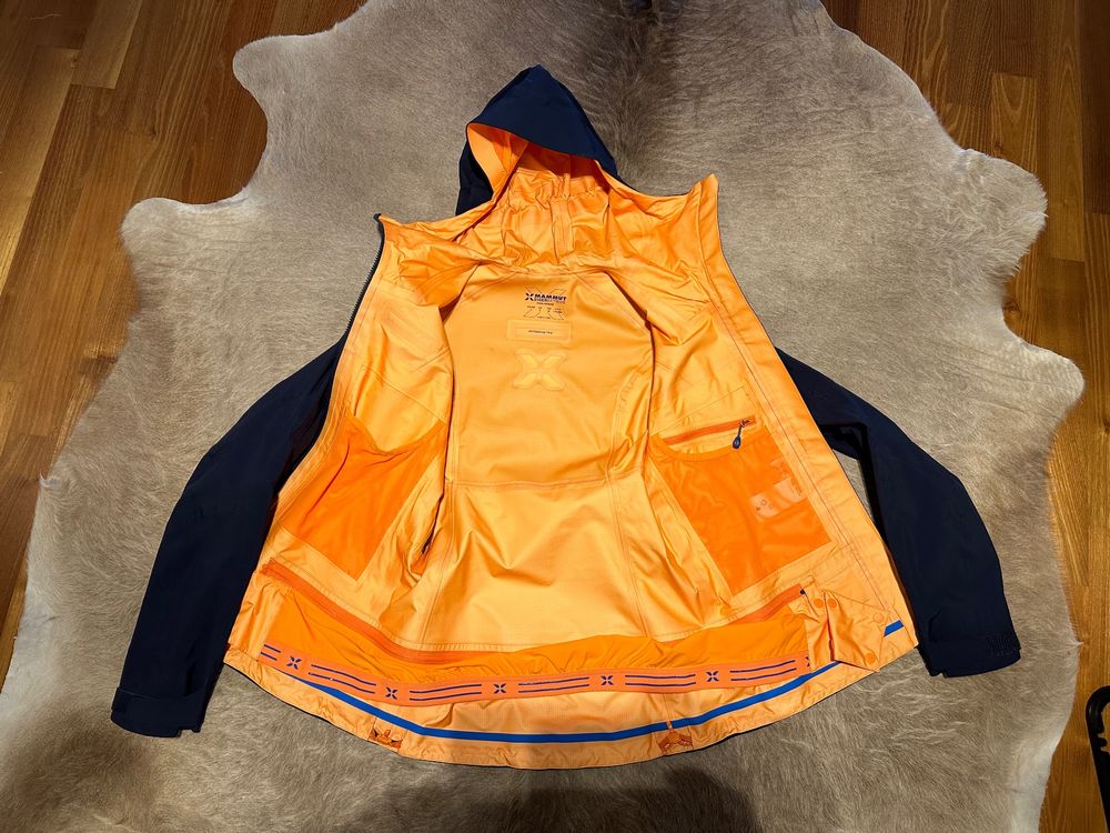 Veste Mammut Eiger Extreme (Gebraucht) in Porrentruy für CHF 20 – mit
