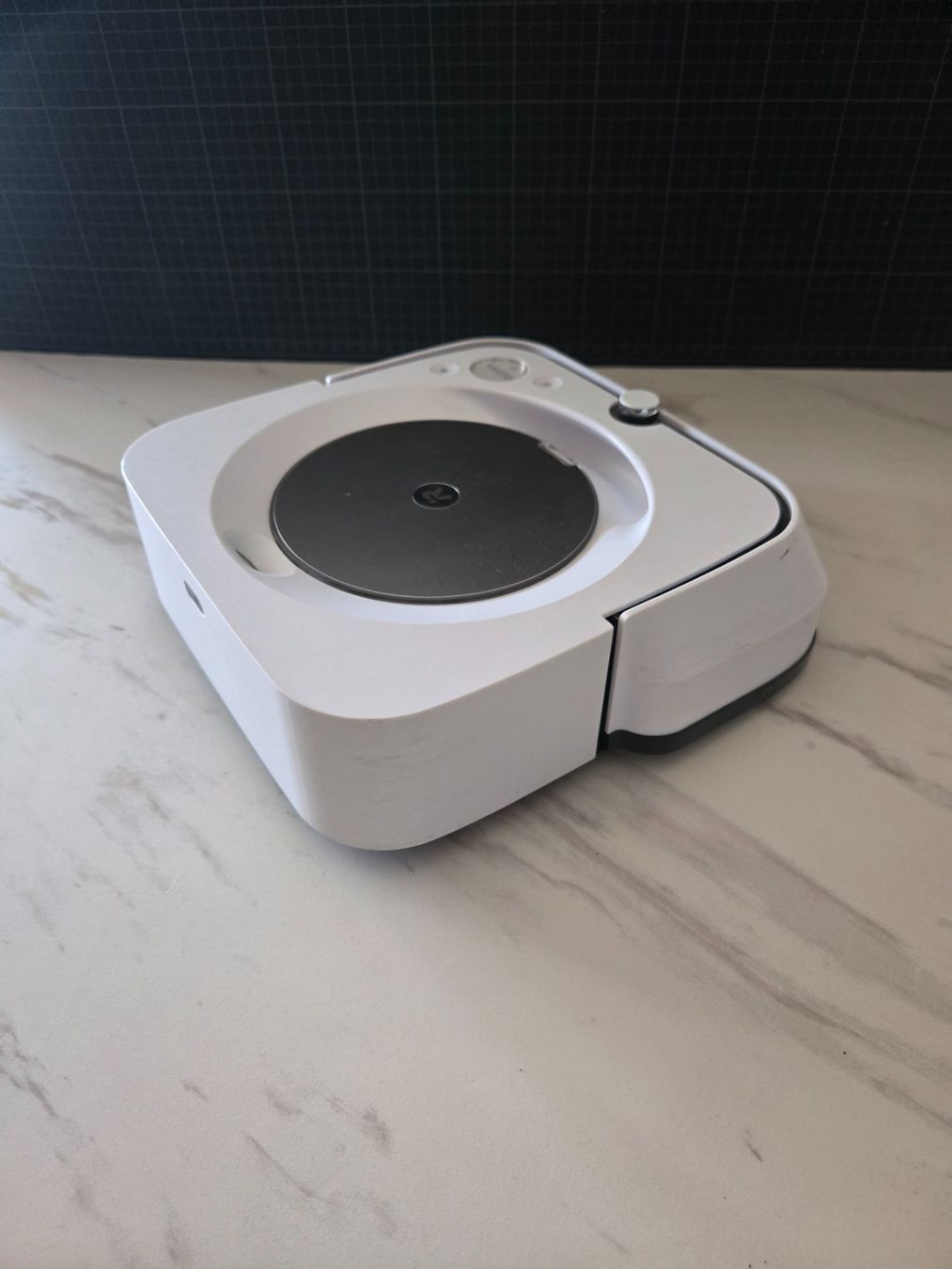 Tutte le macchine: Wischroboter  iRobot Braava Jet m6 – Usato da Oberentfelden venduto da Robuso 3