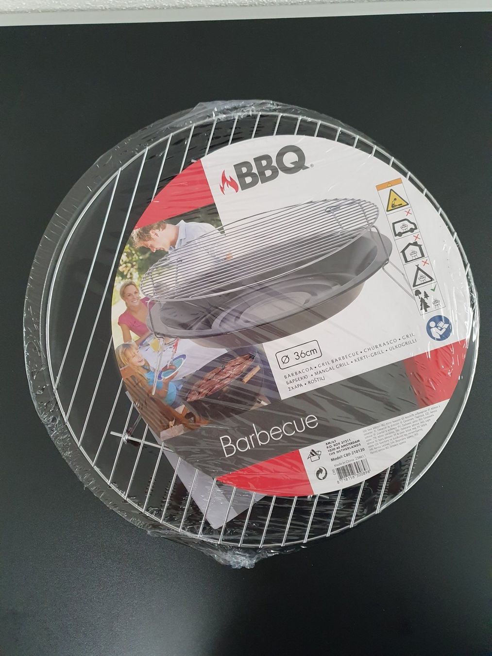 Grills: Neu - Barbecue Grill - Mehrweg – Neu und originalverpackt aus Dagmersellen von Jarsetz_Restposten