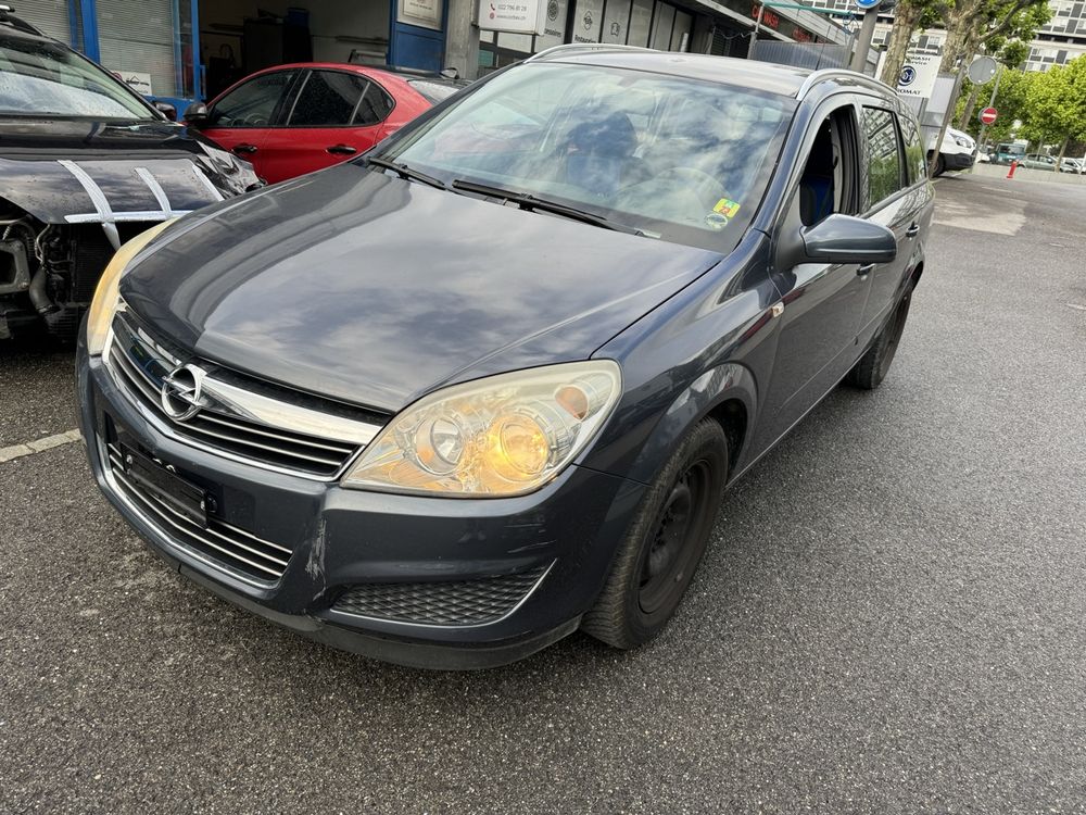 Opel astra break ACCIDENTÉ