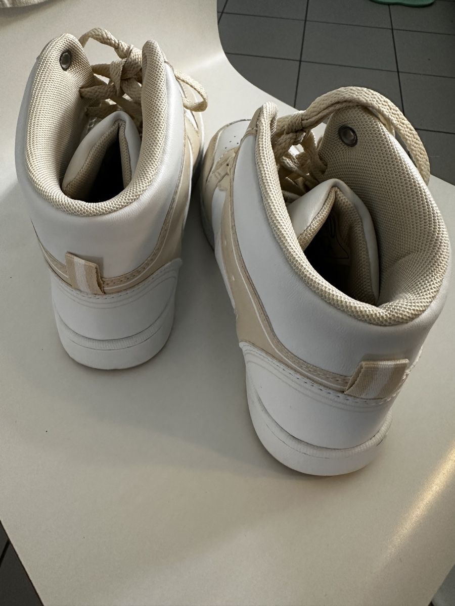 Scarpe da donna: Coole Sneaker Gr.38 👟Schuhe – Usato da Dietlikon venduto da Ss11 3