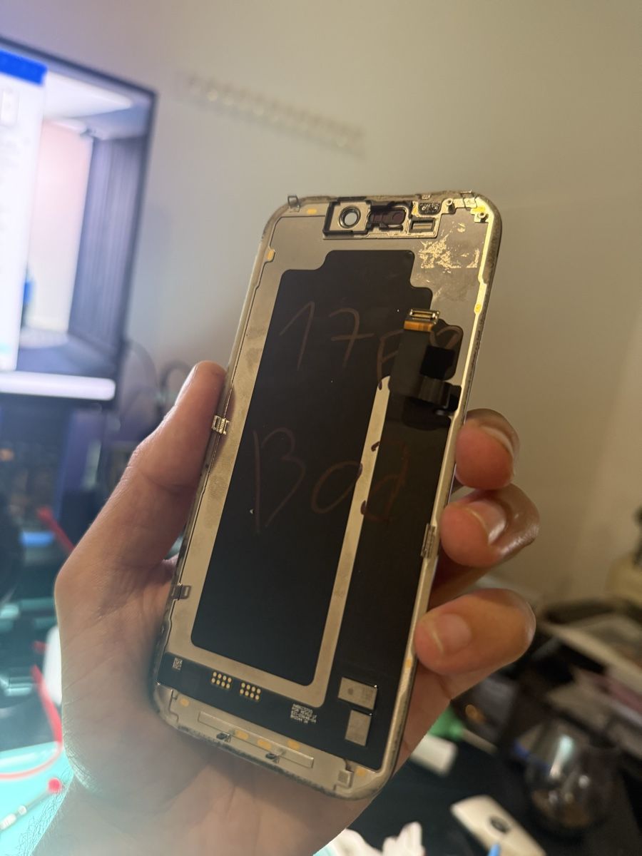 Apple Telefoni cellulari / Smartphones: DISPLAY IPHONE 17 pro !  – Nuovo (secondo la descrizione) da Chippis venduto da mig_8ns6 3