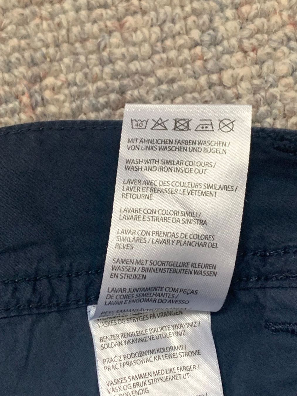 Pantaloni: HERREN SHORTS GRÖSSE M – Usato da Embrach venduto da korbflechter49 3