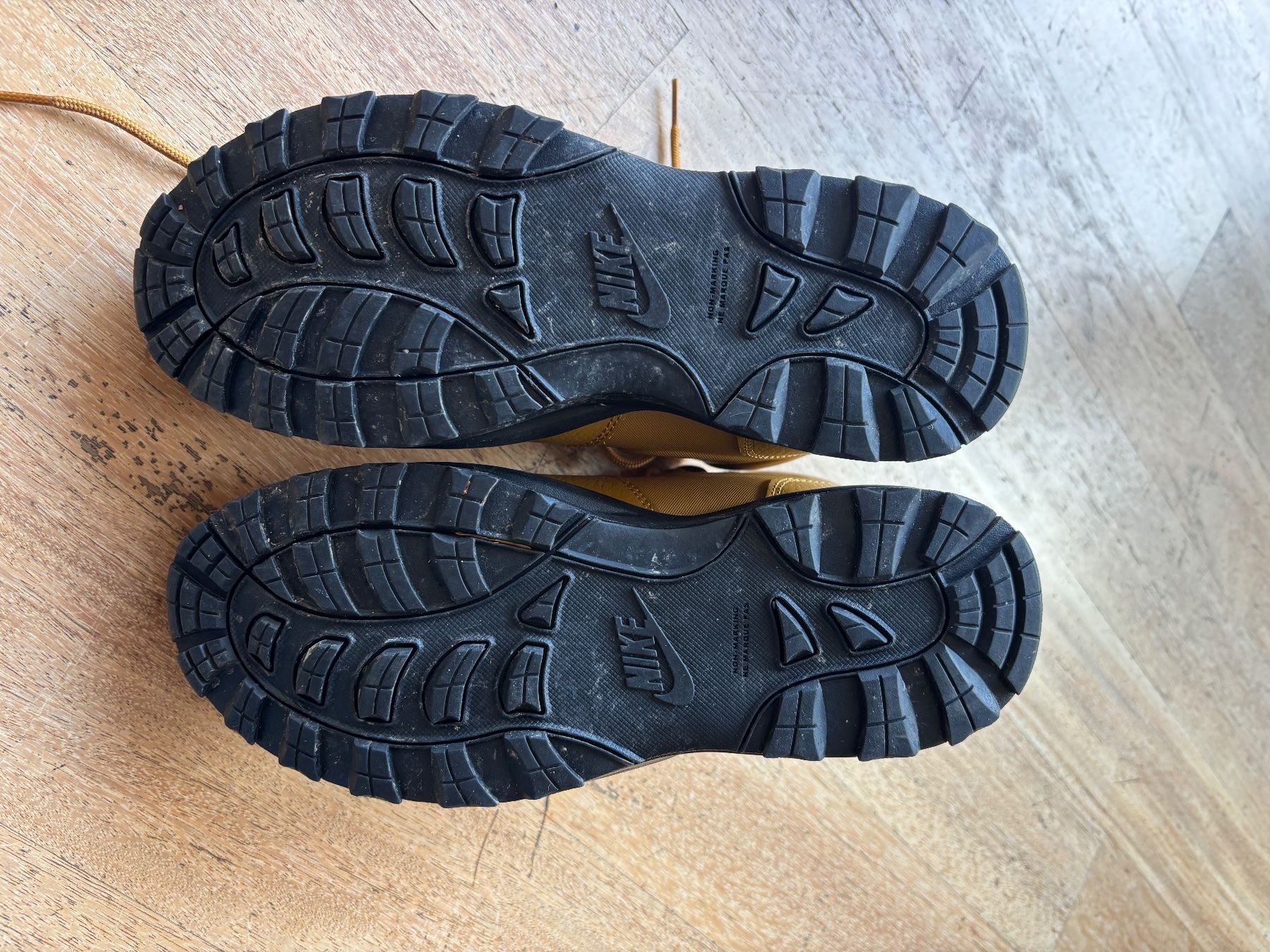 Scarpe da uomo: Schuhe Nike eur 40 – Nuovo (secondo la descrizione) da Bergdietikon venduto da shimano4 3