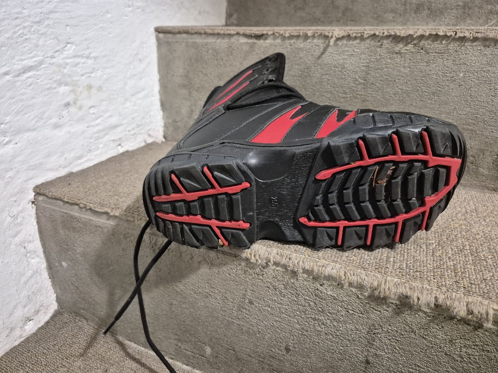 Scarpe da uomo: Snowboard Schuhe – Usato da Winterthur venduto da Lumi11 2