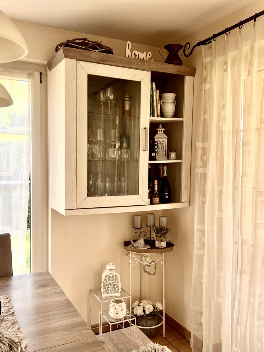Vitrines: Hängeschrank mit Glasvitrine – D'occasion à Wettingen par salentino72