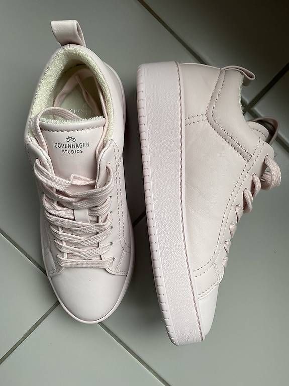 Scarpe da donna: Sneakers Copenhagen Studios Gr. 39 rosa – Usato da Düdingen venduto da Susgi