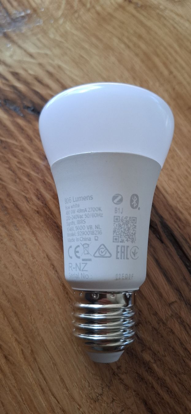 Philips Lampade: Philips Hue Lampe weiss 806 Lumen E27 – Usato da Guntershausen venduto da Jtattoo 1