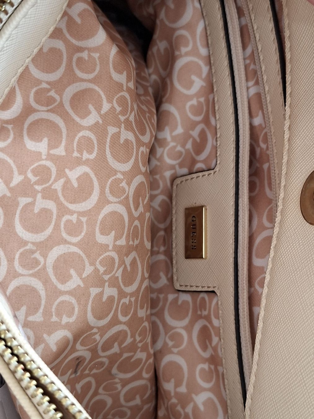 Guess Borse da donna: Sac à main Guess fleurs beige/noir – Usato da Renens VD venduto da ser_j2fn 7