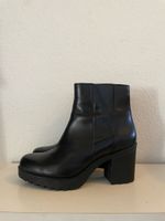 Vagabond Stiefel mit Absatz neu