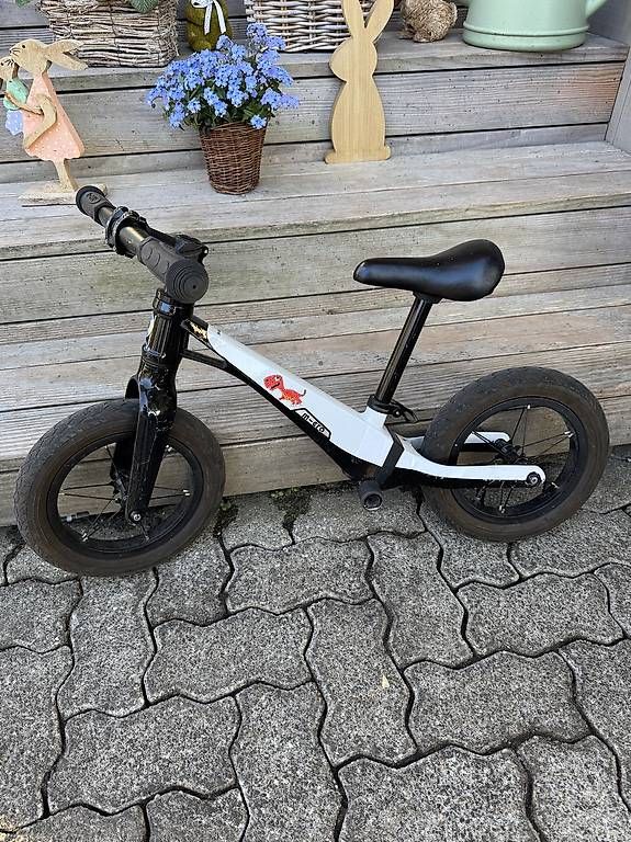 Micro Veicoli per bambini: Micro Laufrad Deluxe Pro – Usato da Zumikon venduto da stephiebirdy
