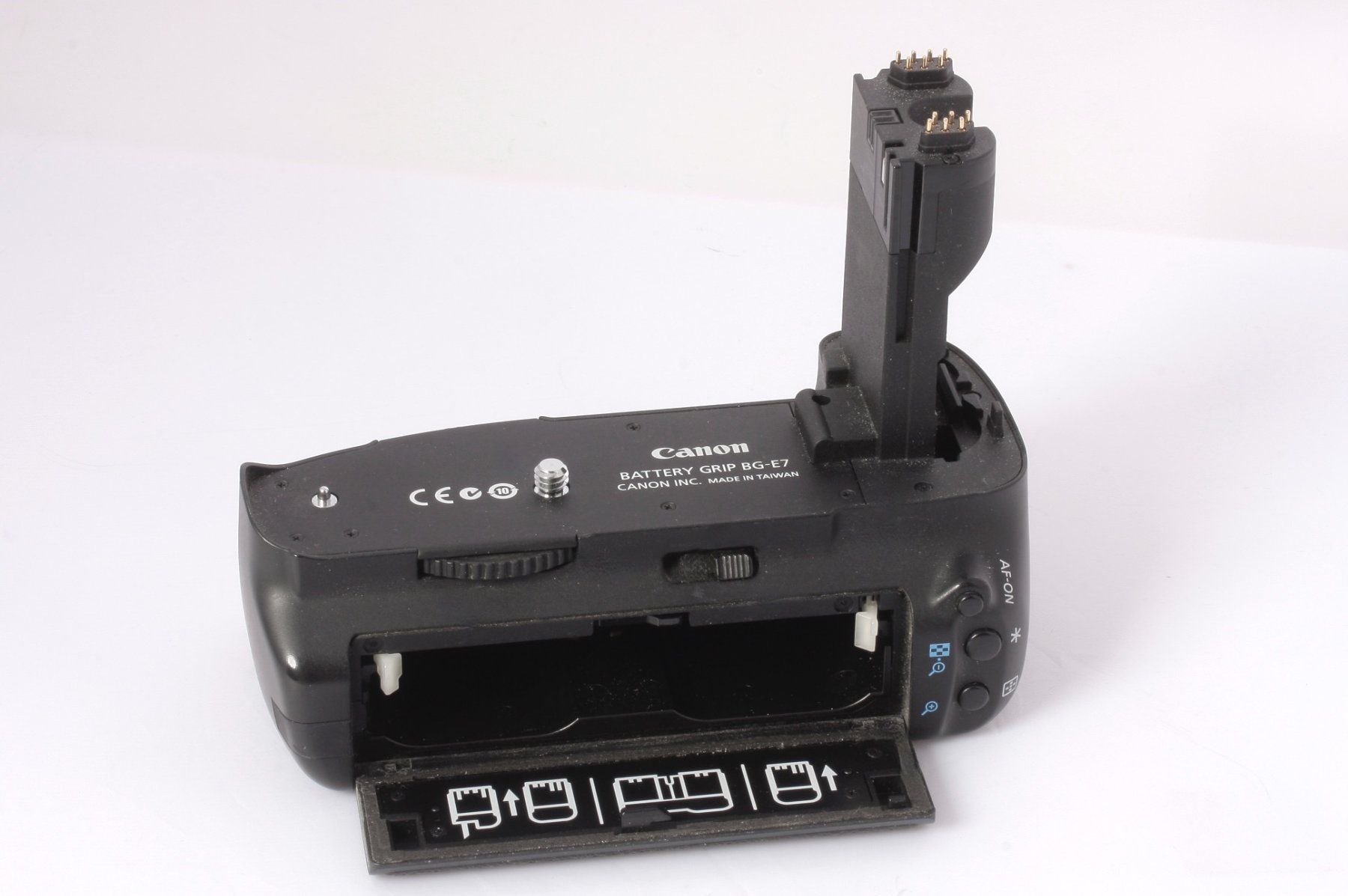 Canon Appareil photo: Canon BG-E7, Grip original Canon pour EOS 7D – D'occasion à Pully par  3