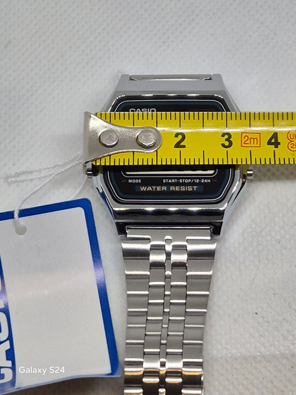 Casio Montres: Casio A168W Uhr, neu mit Originalverpackung – Neuf avec emballage d'origine à Losone par bal_gfp6 7