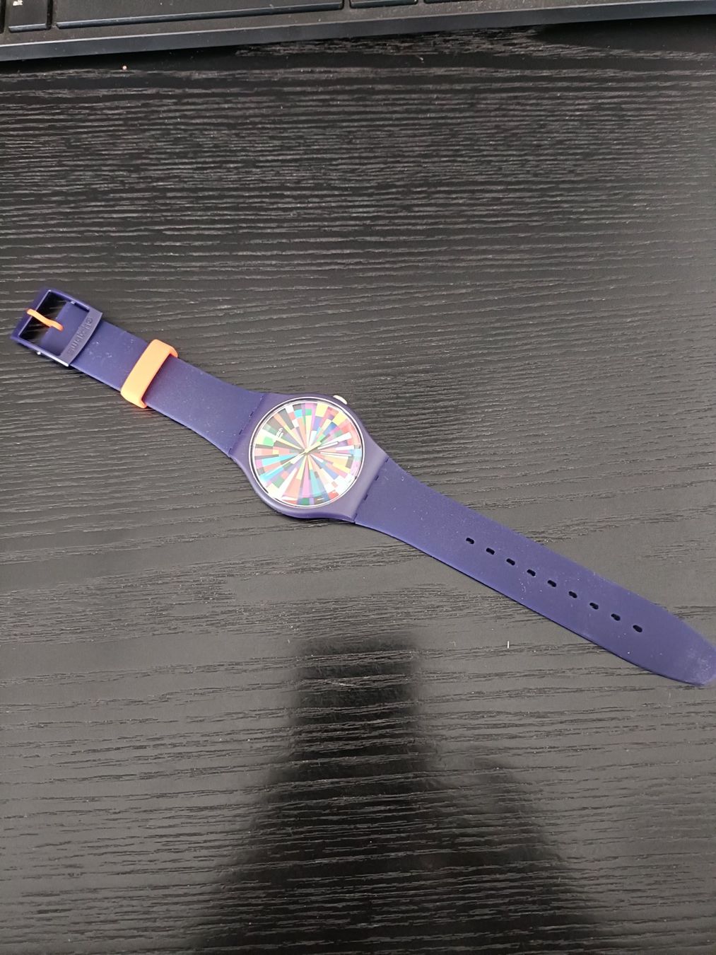 Swatch Orologi: SWATCH COLOR EXPLOTION SUOV 101 WIE NEU – Usato da Liebefeld venduto da Bestbets 3