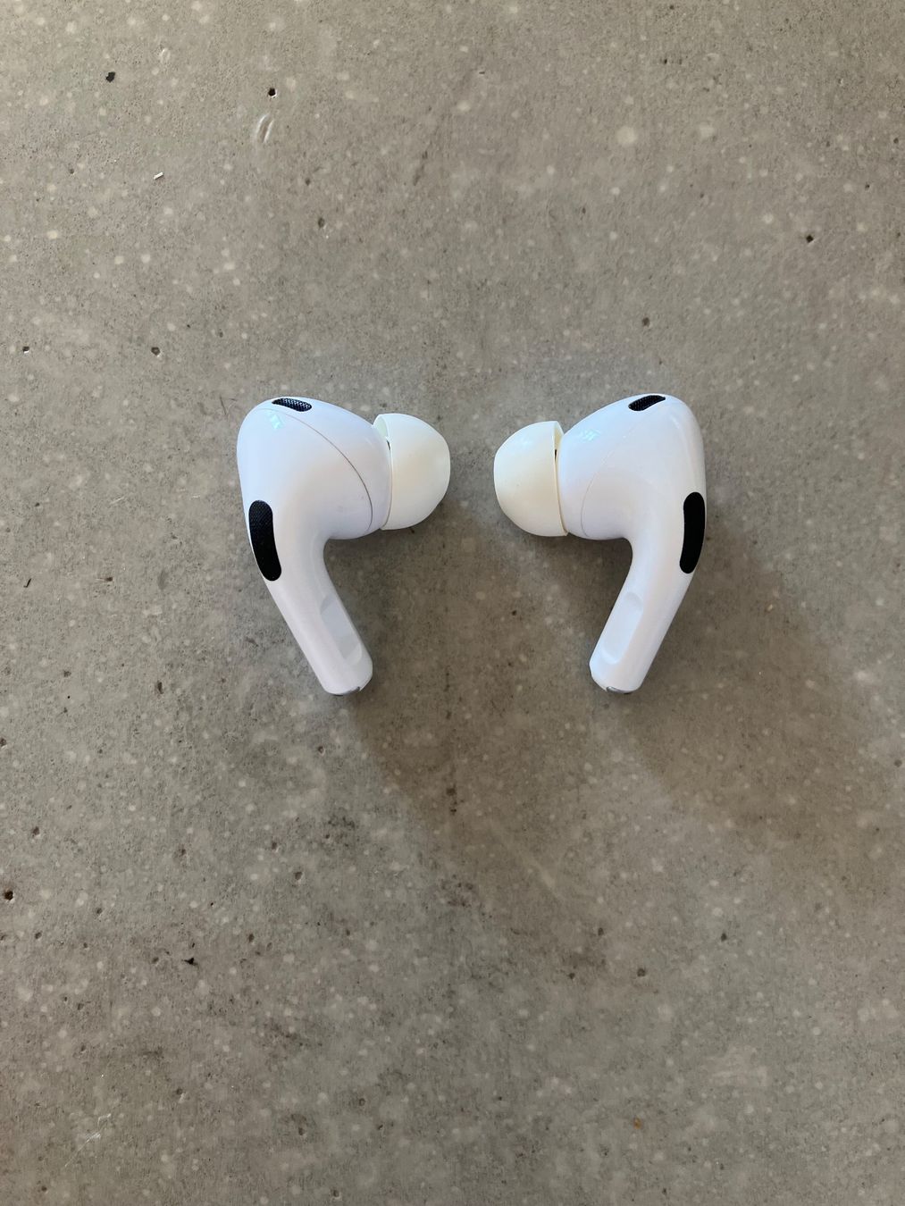 Apple Casques audio: APPLE Air Pods Pro 2 – D'occasion à Lausanne par mr.v 4