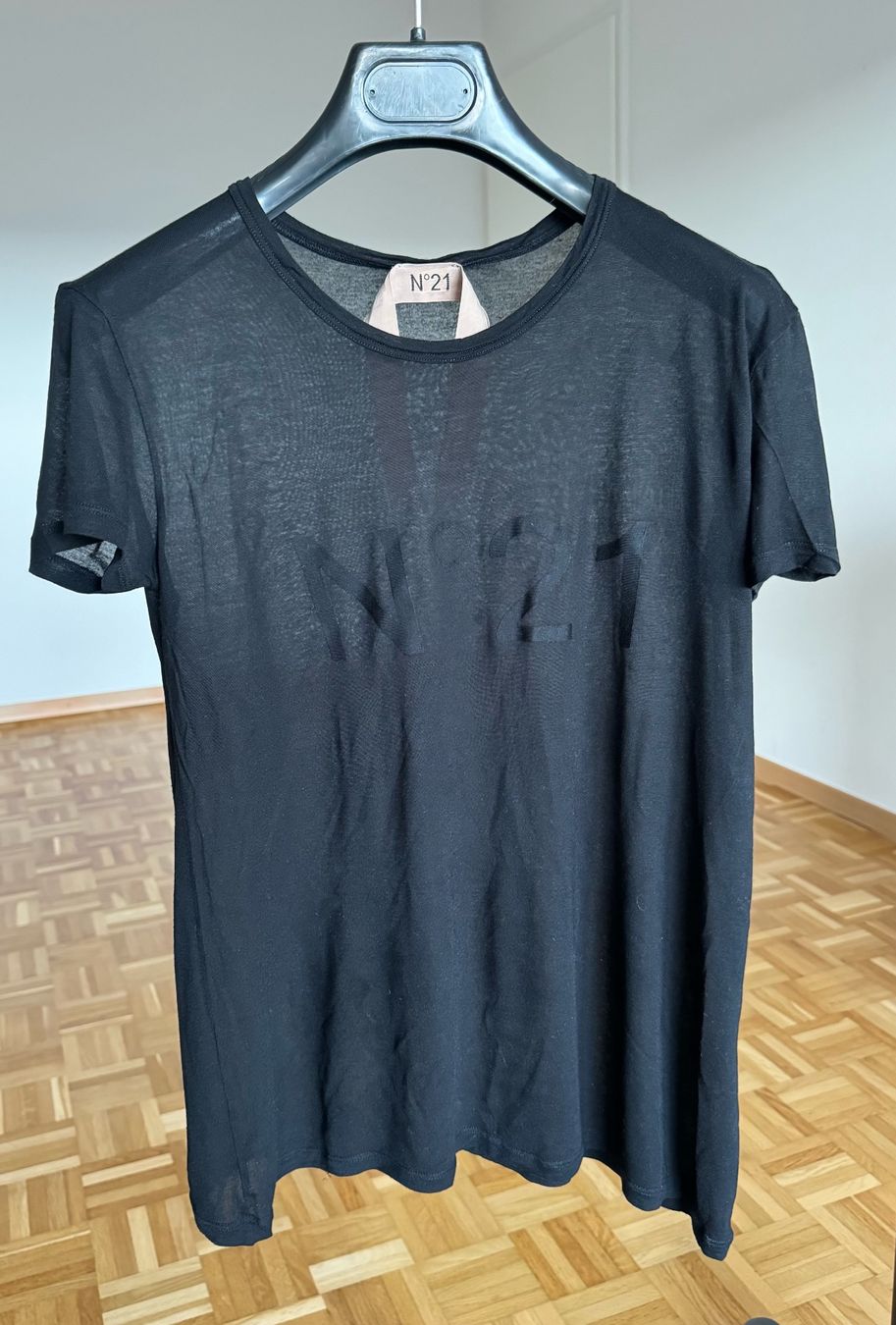 T-shirt: T-Shirt von N°21 – Usato da Schaffhausen venduto da Mea_85