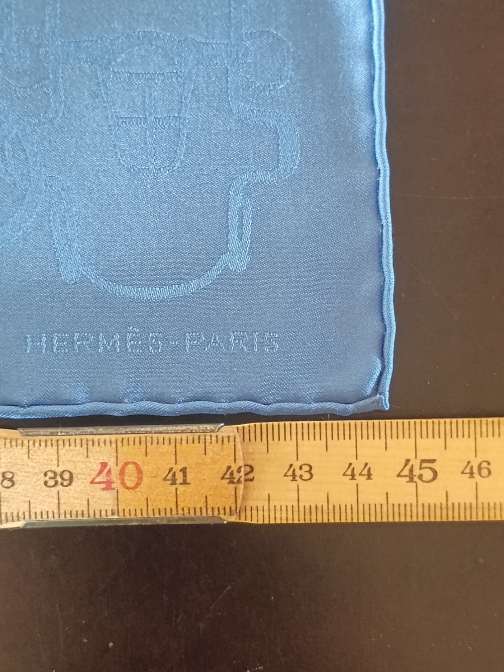 Hermès Autres vêtements & accessoires: Hermès Seidentuch  – D'occasion à Kirchlindach par Chantalone 4