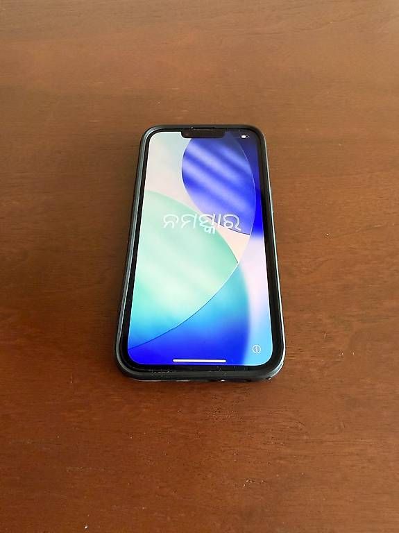 Telefoni cellulari / Smartphones: iPhone 17e 256 Go (Noir) – Usato da Bulle venduto da Light-House 3