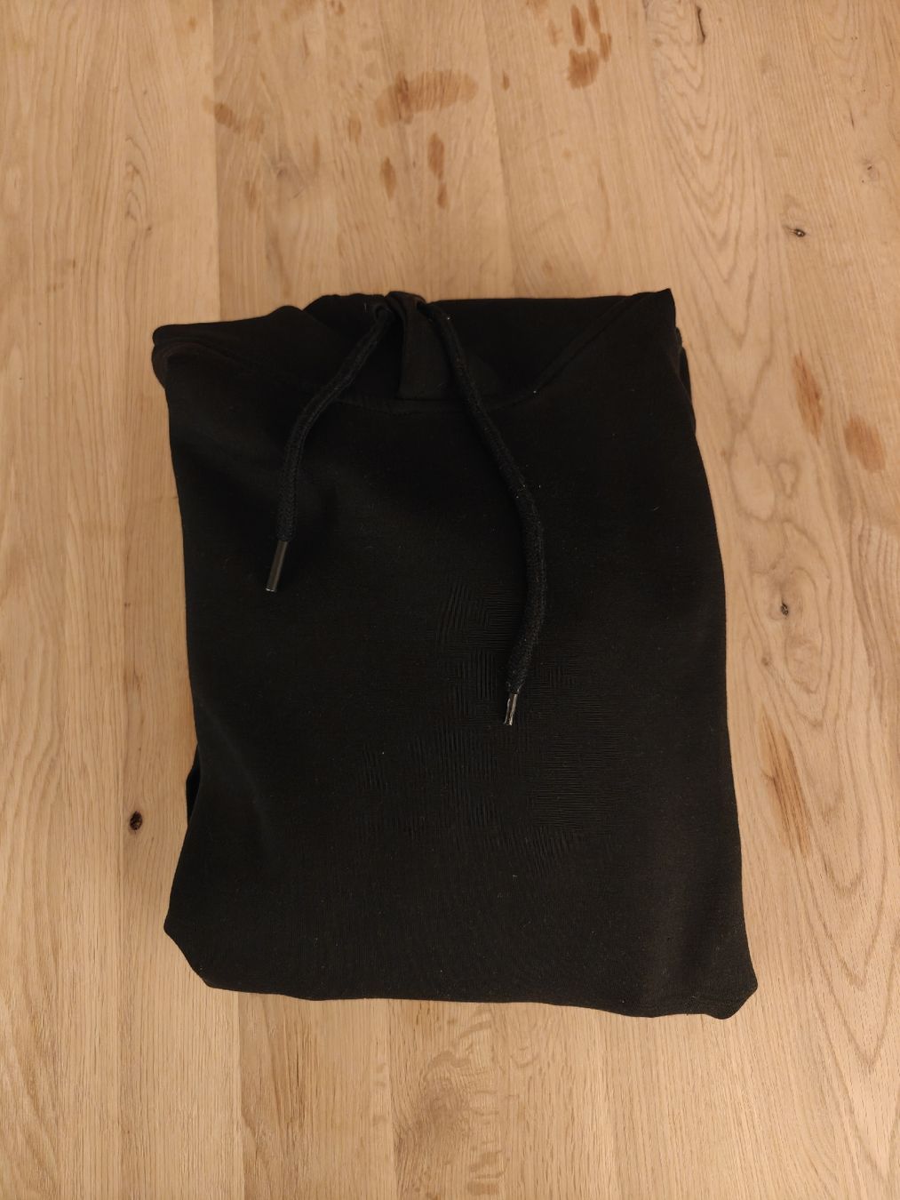 Pulls & Sweat-shirts: Schwarzer Kapuzenpullover – D'occasion à Forst par Ramonnoel 1