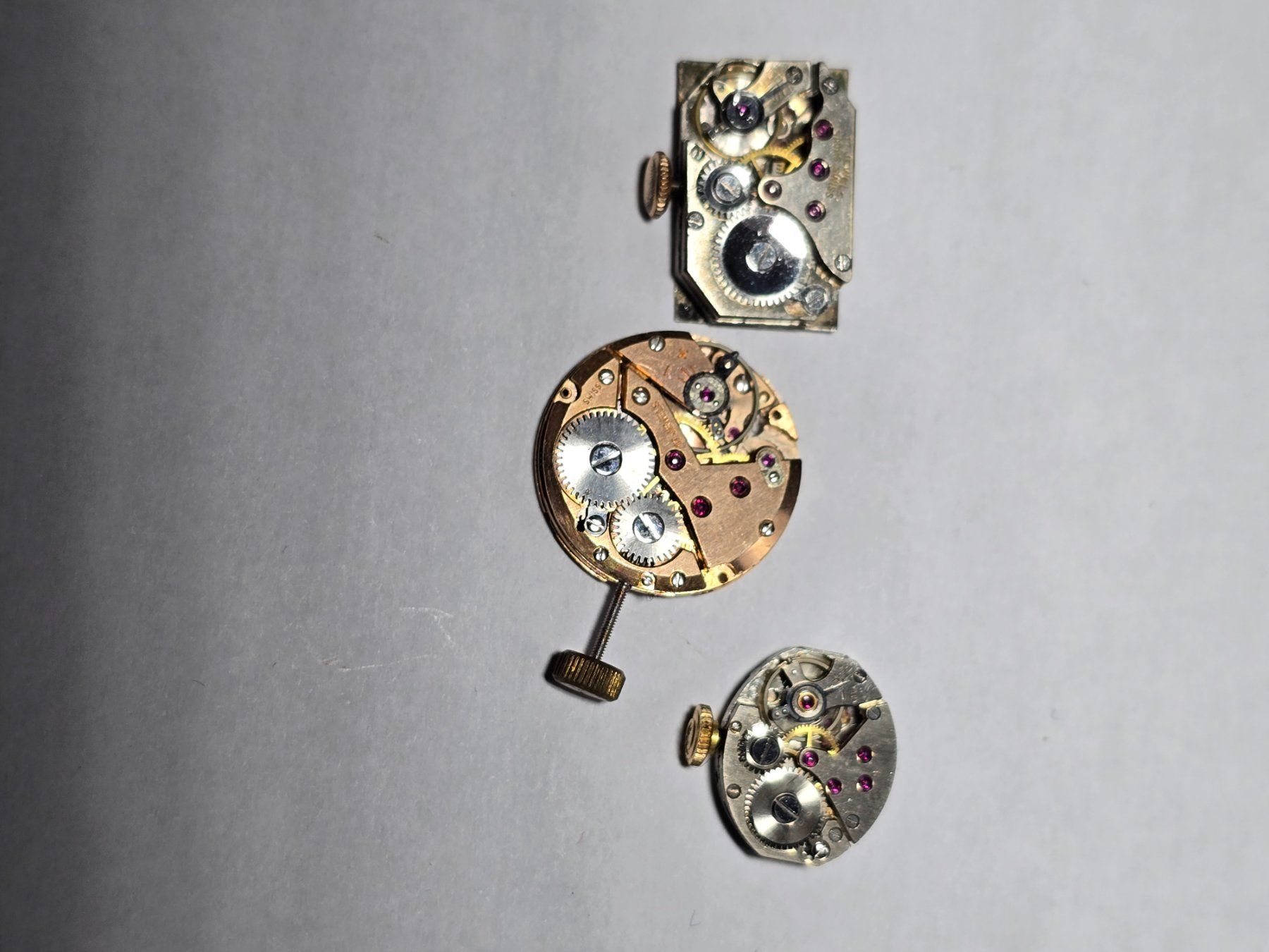 Orologi: Lot de 3 mouvements – Usato da Tramelan venduto da Nirdan 1