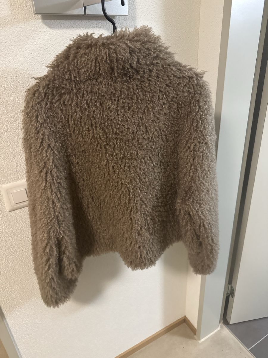 Jacken: Teddyjacke Leonardo – Gebraucht aus Gossau SG von _Escada_ 1