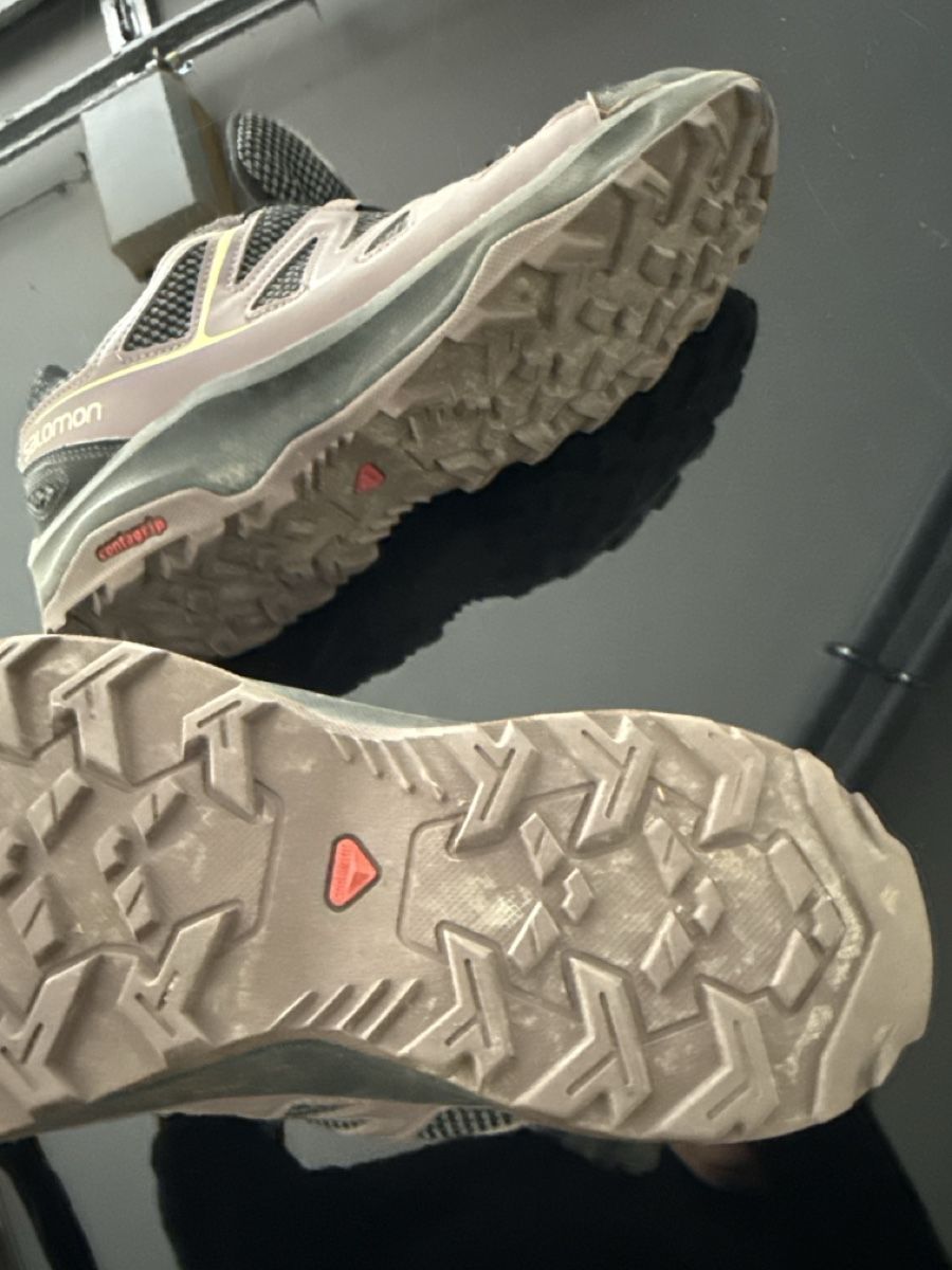 Scarpe da uomo: SALOMON Trekking/WANDERSCHUHE 39 1/3 – Usato da Jegenstorf venduto da Puccini 2