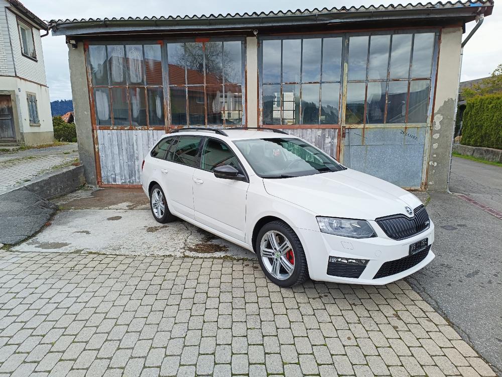 Skoda Oktavia TSI RS