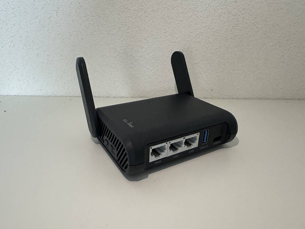 Modems & Router: Travel Router GL.inet Slate Plus GL-A1300 – Gebraucht aus Zürich von der_kay