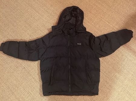 Schwarze Pufferjacke mit Kapuze, Night Addict, Gr. S