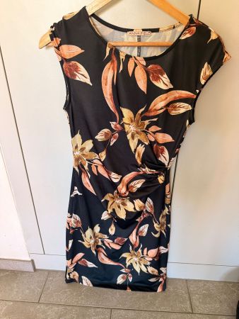 Anna Field: Elegantes Sommerkleid mit Blumen- Grösse 36