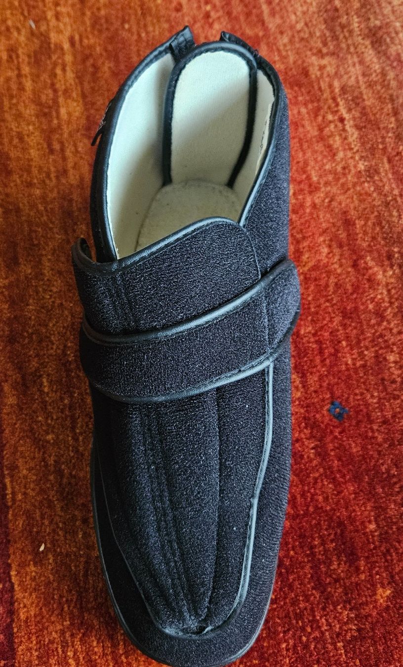 Scarpe da uomo: Bort Medical-Schuh Gr.44 – Nuovo (secondo la descrizione) da Uster venduto da Sonnenblume212 1