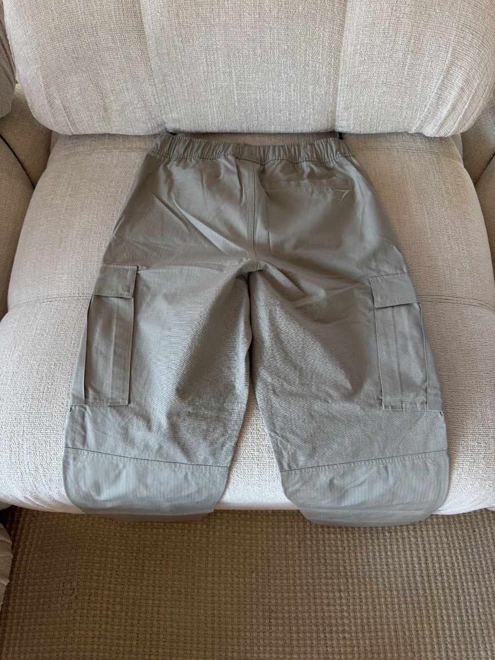 Gymshark Pantaloni: Gymshark | Cargo Trainer – Nuovo (secondo la descrizione) da Horgen venduto da onur_5 5