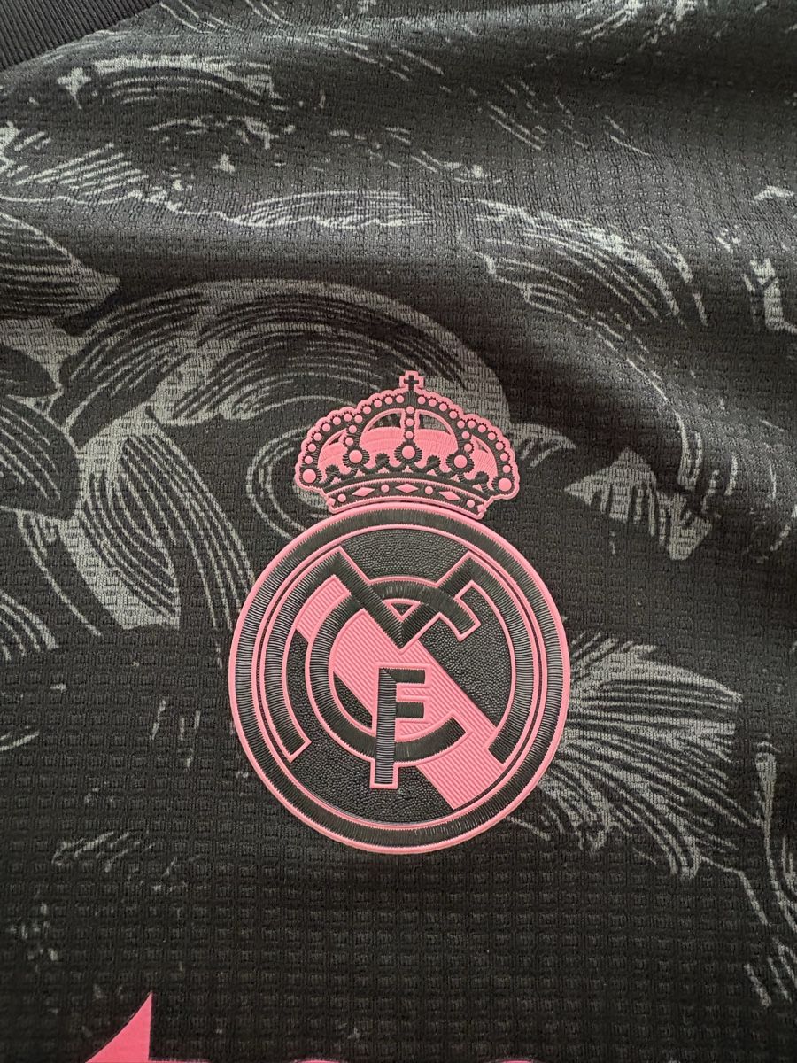Real Madrid Leibchen & Hosen: Real Madrid Trikot PlayerVersion – Gebraucht aus Domat/Ems von tim_lq6b 1