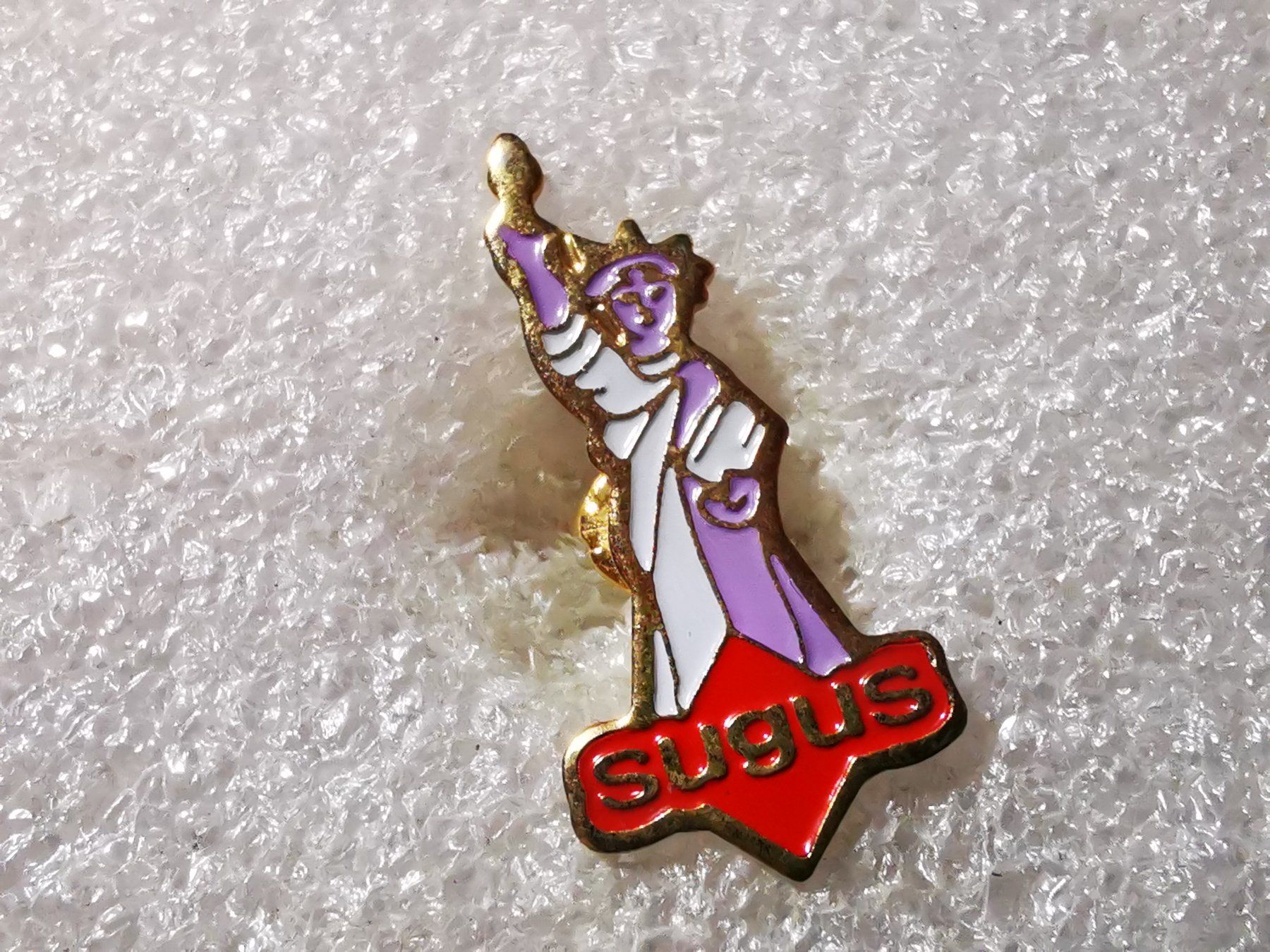 Placchette & Badge: Ansteckpin 31: Sugus – Usato da Oppligen venduto da Pin-Fall-Shop