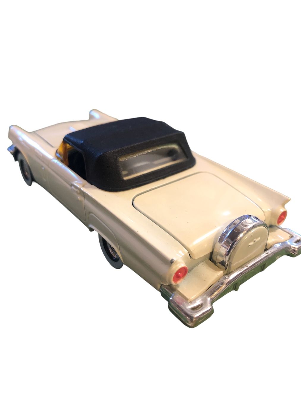 Corgi Toys Modellautos: Corgi - Ford Thunderbird - ohne OVP - 1:39 – Gebraucht aus Lausen von hot-preis 2