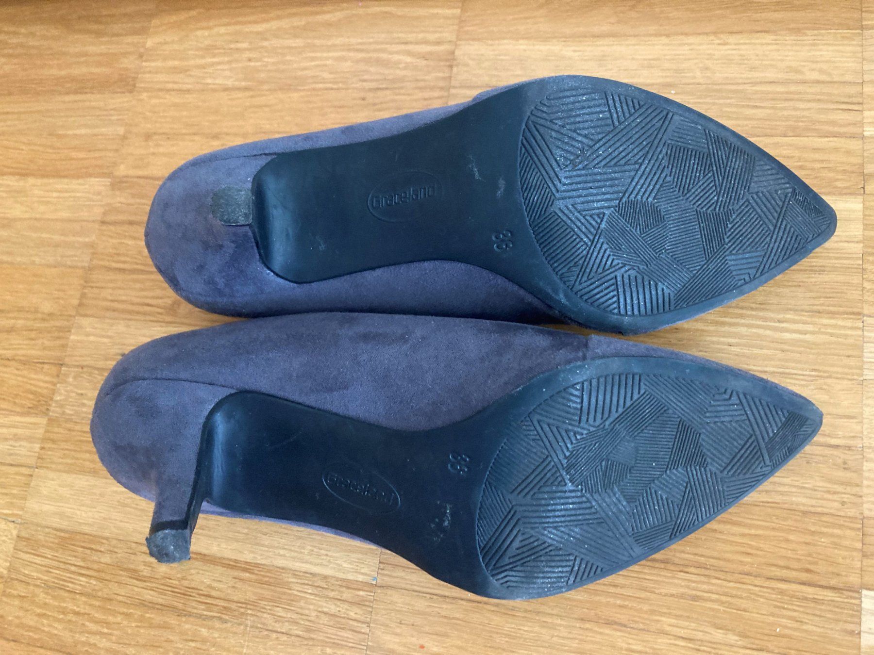 Scarpe da donna: Pumps in Velouroptik, Gr. 36 – Nuovo (secondo la descrizione) da Basel venduto da Nofretete39 4