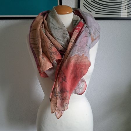 Leichter Sommer Schal, Tuch mit Blumenmuster, neuwertig