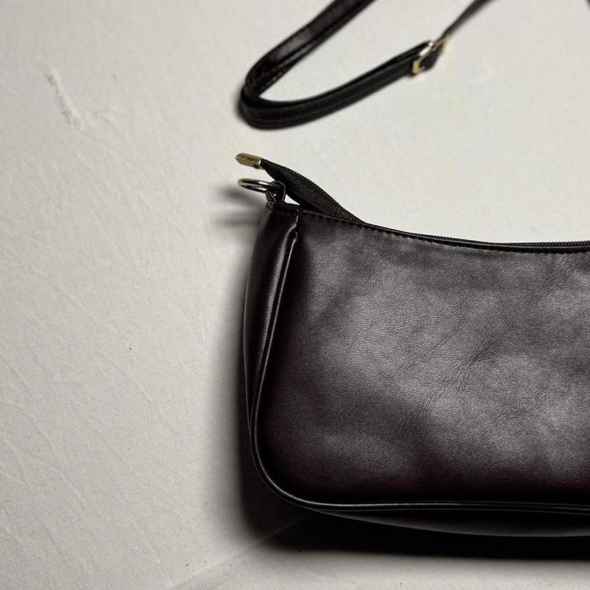 Borse da donna: Monogram Shoulder Bag Brown Y2K Mini Bag ✨ – Nuovo e nell'imballaggio originale da Caviano venduto da reselleo21 6