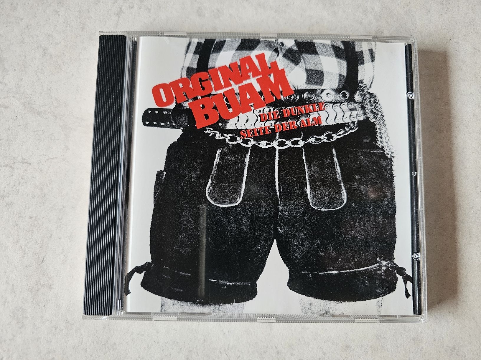 CD: Orginal Buam  -  Die dunkle Seite der Alm – Usato da Schneisingen venduto da backstore24