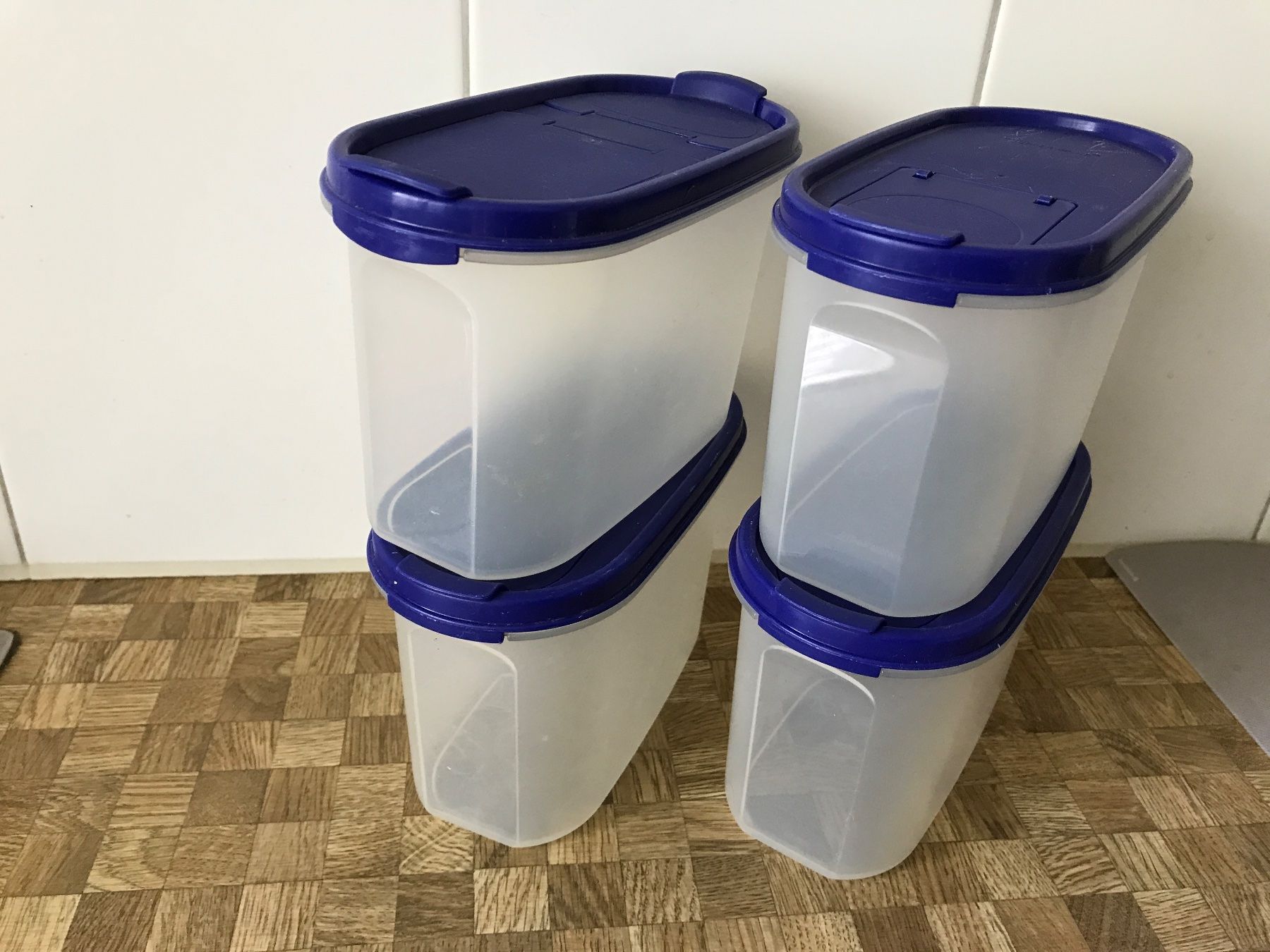 Tupperware Contenitori & Simili: Tupperware 4 Vorratbehälter – Usato da Birmensdorf ZH venduto da Hilhan 1