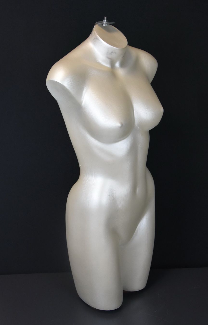 Altro in Decorazioni & Accessori: Schaufensterpuppe Damen Büste Torso/hell beige/94.5 cm – Usato da Wohlenschwil venduto da dondonda 2
