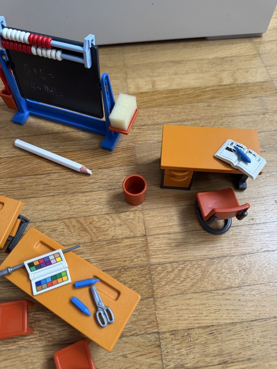Playmobil Giocattoli: Playmobil Schulzimmer – Usato da Teufen AR venduto da chi_h55m 1