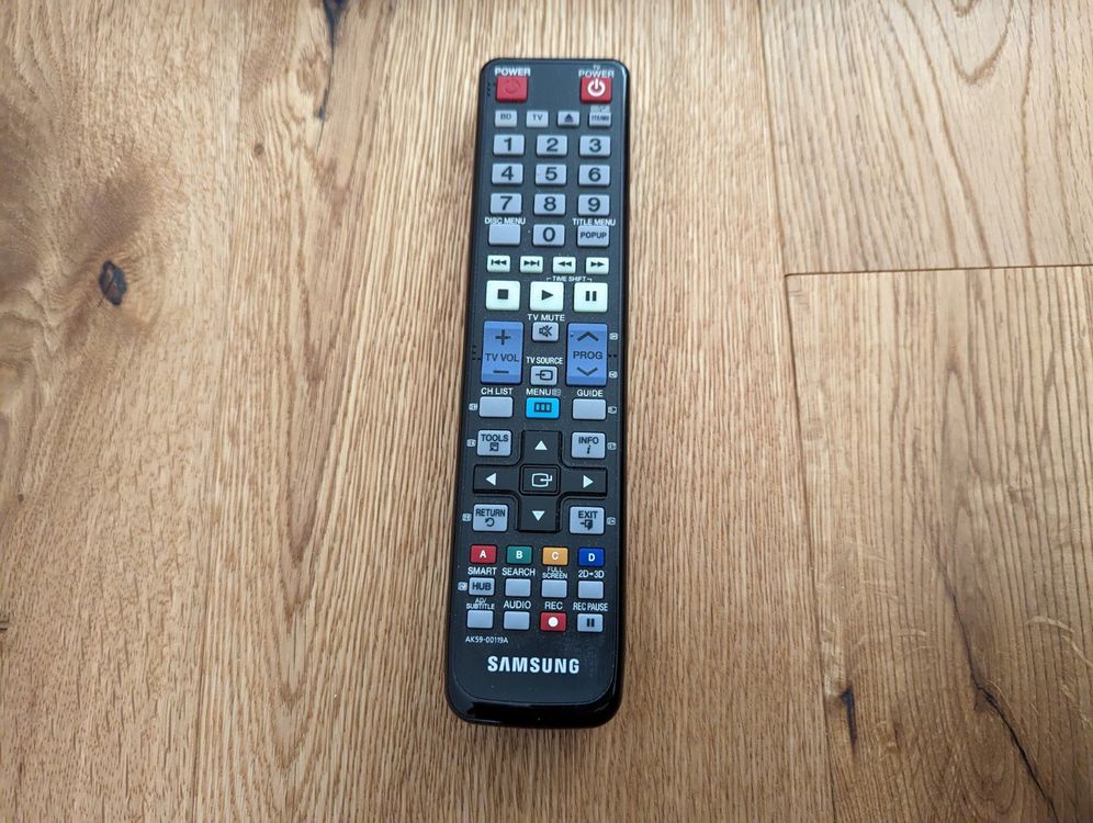 Samsung HD Recorder mit Blu Ray Player (Modell BDD8500) Kaufen auf