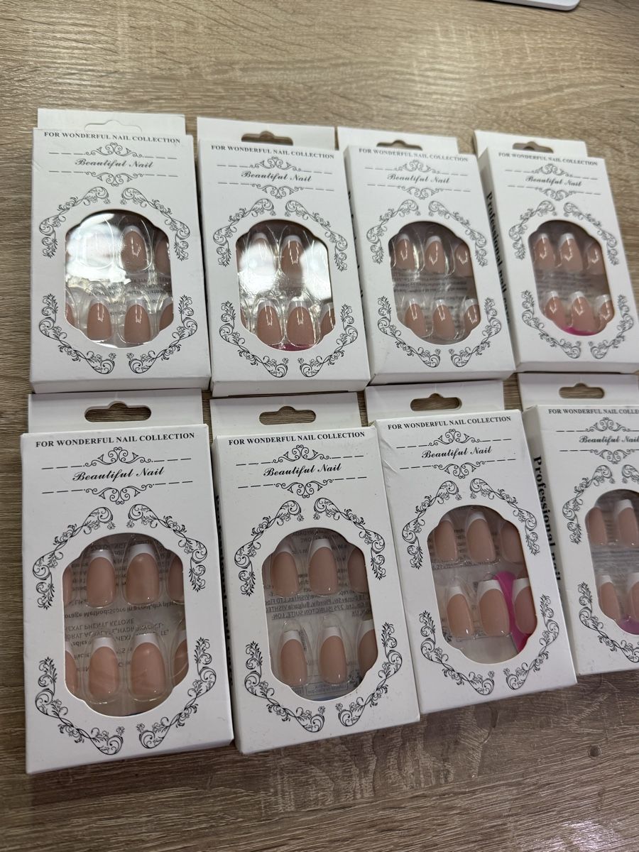 Ongles artificiels: Press On Nails – Neuf (Voir description) à Baar par elexata 1